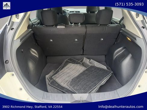 Used 2022 Nissan Leaf SV FWD image 12