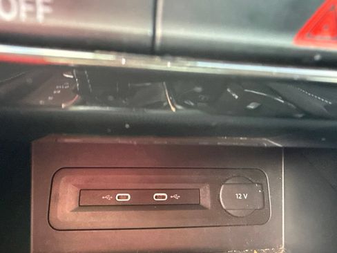 Used 2021 Volkswagen Atlas SEL R-Line AWD/4WD image 37