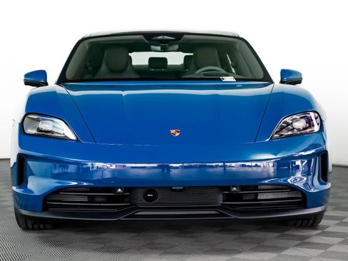 New 2026 Porsche Taycan image 8