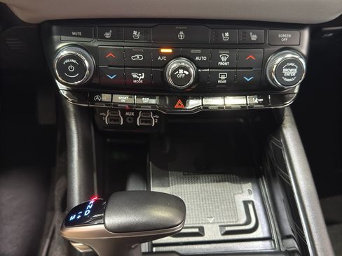 Used 2024 Dodge Durango Citadel AWD/4WD image 36