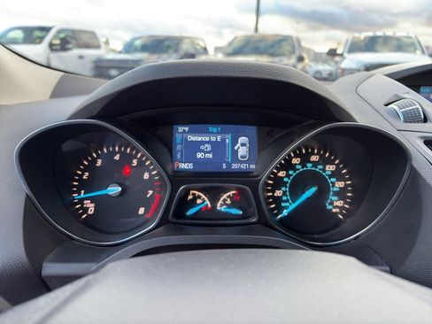 Used 2013 Ford Escape SE w/ Class II Trailer Tow Pkg image 12