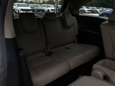 Used 2021 Honda Odyssey Touring image 9