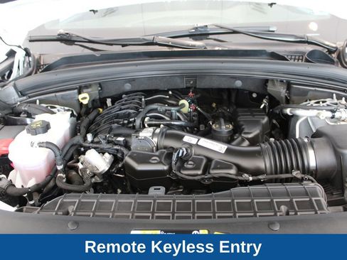 Used 2024 Jeep Grand Cherokee Altitude image 9