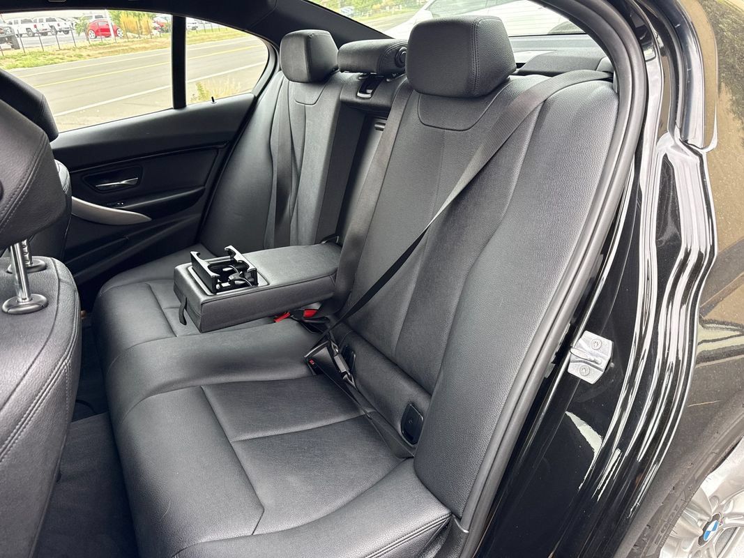 Used 2017 BMW 330i Sedan RWD image 57