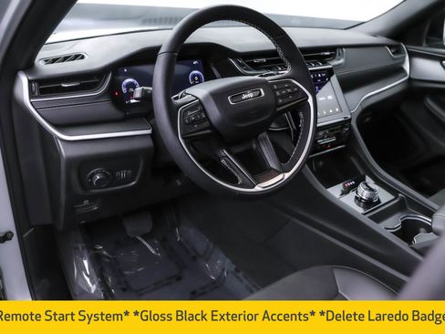 Used 2025 Jeep Grand Cherokee L Altitude image 5