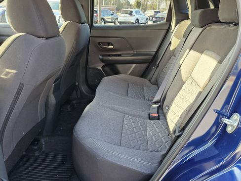 Used 2025 Nissan Kicks SV image 4