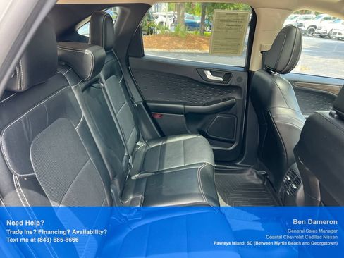 Used 2020 Ford Escape Titanium FWD image 22