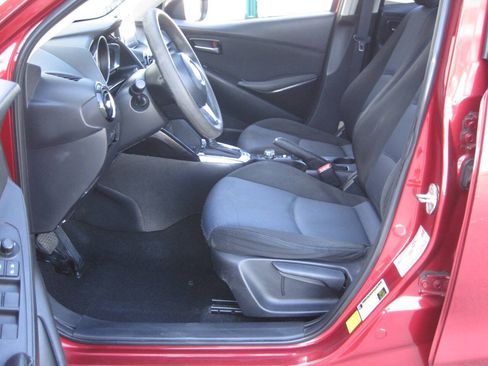 Used 2017 Toyota Yaris iA FWD image 17