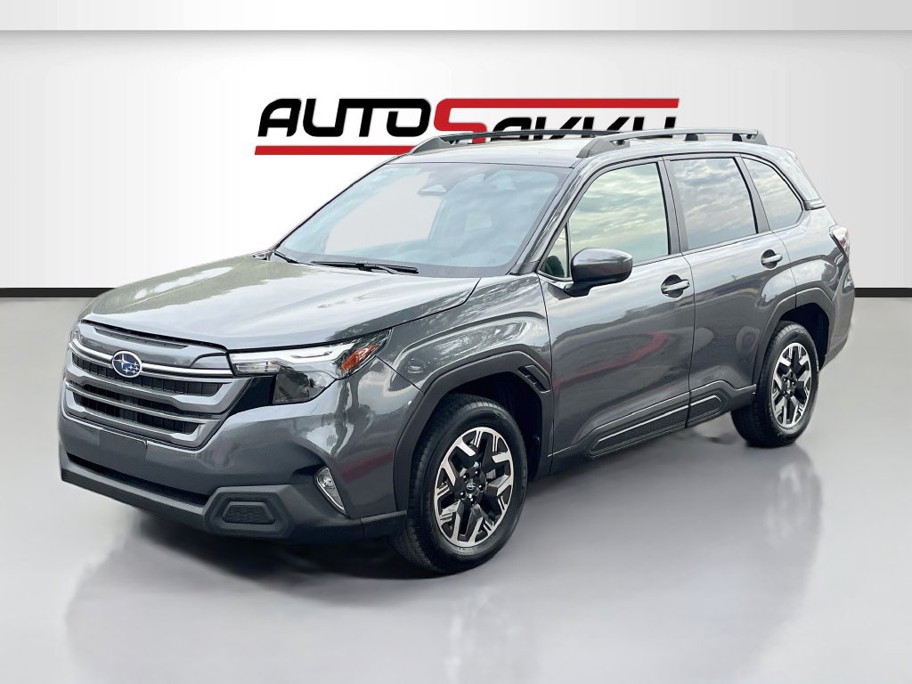 Used 2025 Subaru Forester Premium AWD/4WD image 3
