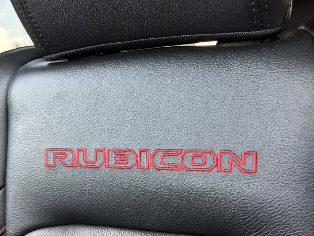 Used 2020 Jeep Wrangler Unlimited Rubicon w/ LED Lighting Group AWD/4WD image 29