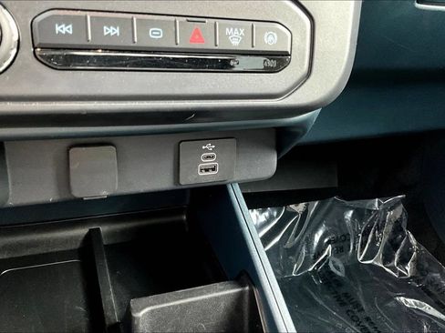 Certified 2025 Ford Maverick Lobo AWD/4WD image 18