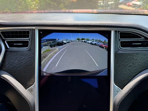 Used 2013 Tesla Model S Performance RWD image 21