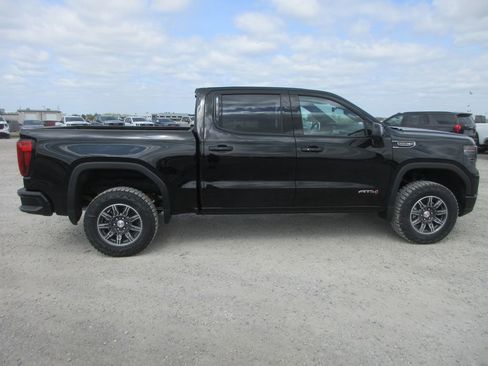 New 2026 GMC Sierra 1500 AT4 w/ AT4 Premium Package image 3