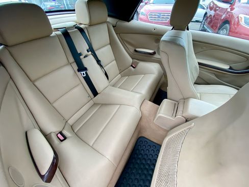 Used 2006 BMW 325Ci Convertible image 10