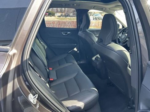 Certified 2025 Volvo XC60 B5 Plus AWD/4WD image 13