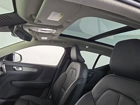 Certified 2023 Volvo XC40 B5 Plus w/ Driver Assist Package image 23