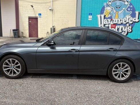 Used 2016 BMW 320i Sedan image 6