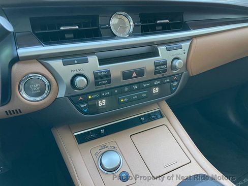Used 2017 Lexus ES 350 w/ Premium Package FWD image 20