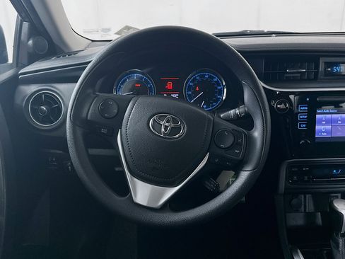 Used 2017 Toyota Corolla LE image 17