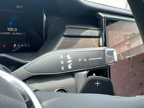 Used 2025 GMC Acadia Denali w/ LPO, Floor Liner Package AWD/4WD image 35
