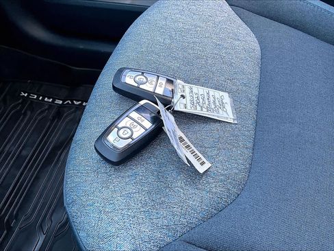 Used 2025 Ford Maverick XLT w/ XLT Luxury Package FWD image 12