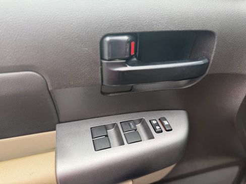 Used 2011 Toyota Tundra 4x4 Double Cab w/ TRD Off-Road Pkg image 23