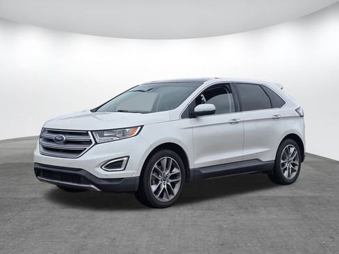 Used 2015 Ford Edge Titanium w/ Equipment Group 302A FWD image 3
