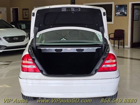 Used 2007 Mercedes-Benz C 350 Sedan image 10