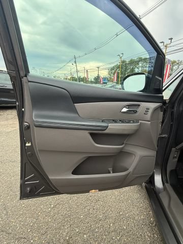 Used 2016 Honda Odyssey Touring Elite image 13