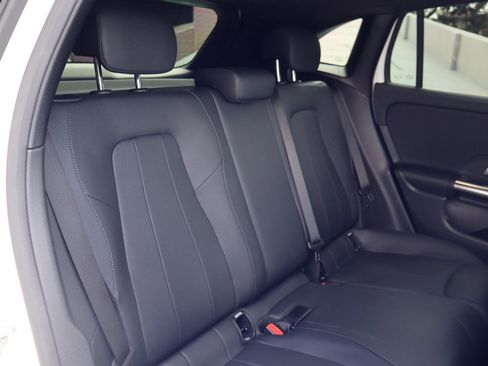 Used 2021 Mercedes-Benz GLA 250 image 22