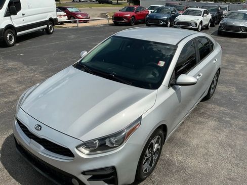 Used 2019 Kia Forte LXS FWD image 8