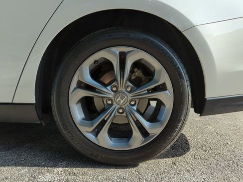 Used 2024 Honda Accord EX image 14