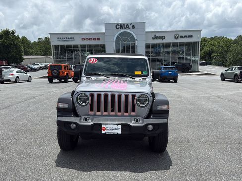 Used 2021 Jeep Wrangler Unlimited Sport AWD/4WD image 2