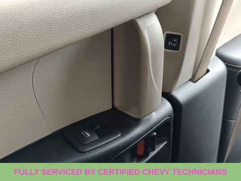 Used 2023 Chrysler Pacifica Touring-L FWD image 36