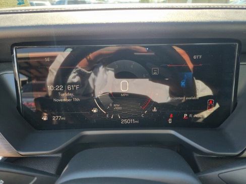 Used 2024 GMC Acadia Denali image 21