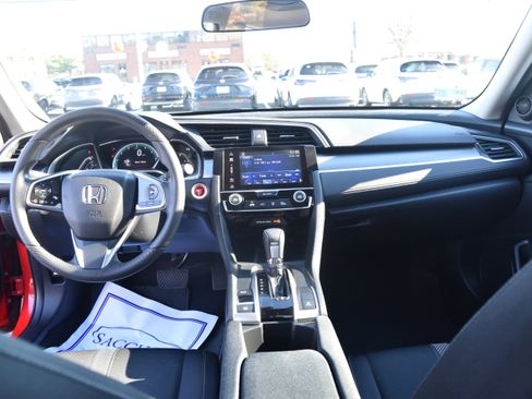 Certified 2018 Honda Civic EX image 24