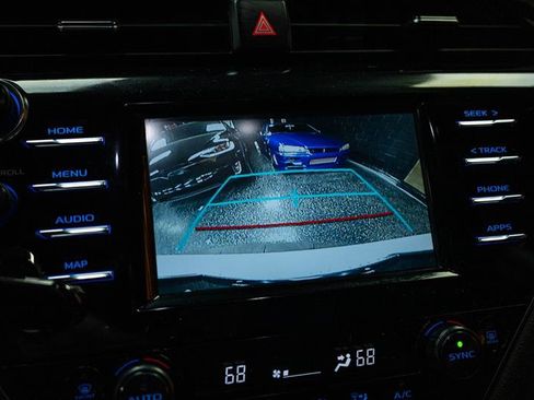 Used 2019 Toyota Camry LE FWD image 19