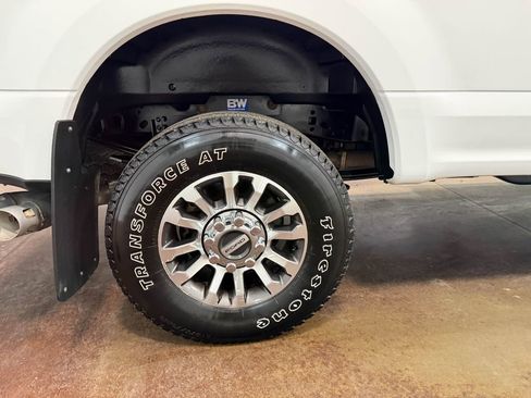 Used 2020 Ford F250 Lariat w/ FX4 Off-Road Package image 91