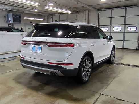 Used 2022 Lincoln Corsair Reserve w/ Equipment Group 201A image 5