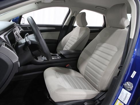 Certified 2018 Ford Fusion S image 5