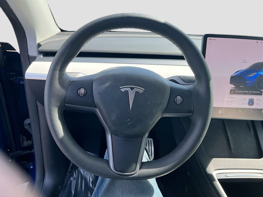 Used 2024 Tesla Model Y Performance AWD/4WD image 10