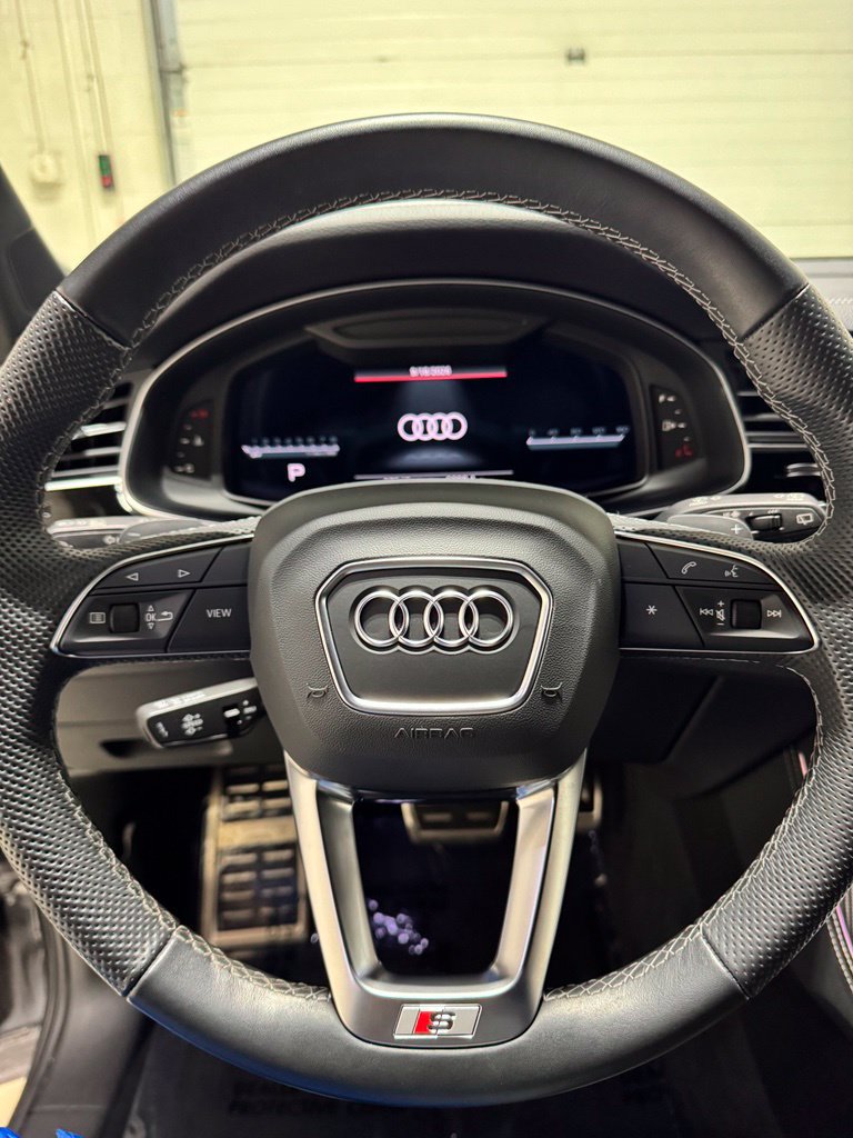 Used 2025 Audi SQ7 Prestige AWD/4WD image 15