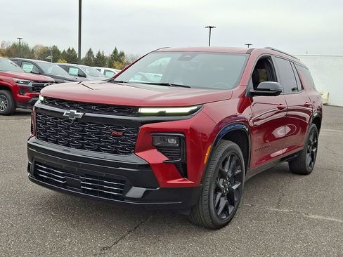 Used 2024 Chevrolet Traverse RS image 5