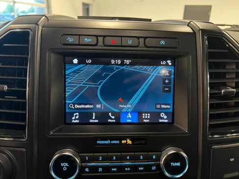 Used 2019 Ford Expedition Limited w/ Equipment Group 301A AWD/4WD image 18