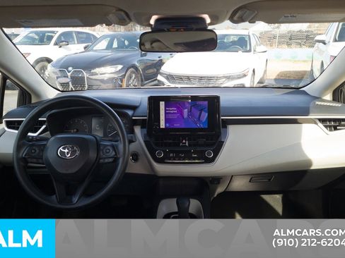 Used 2024 Toyota Corolla LE w/ LE Convenience Package image 19