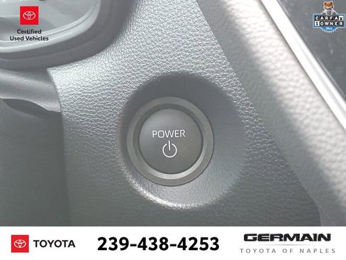 Used 2026 Toyota Corolla Cross SE image 32