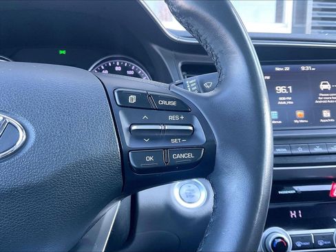 Used 2020 Hyundai Elantra Value Edition w/ Cargo Package (C1) image 11