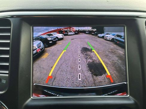 Used 2018 Jeep Grand Cherokee Overland AWD/4WD image 37