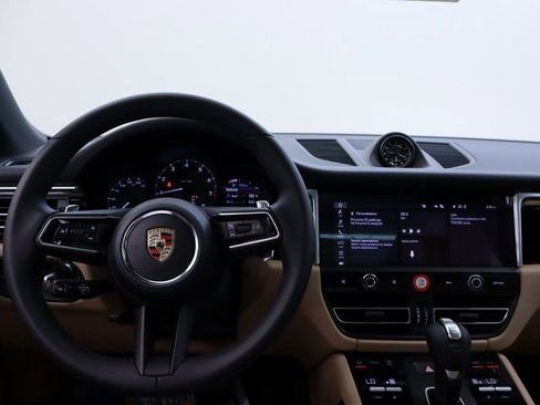 New 2024 Porsche Macan image 33