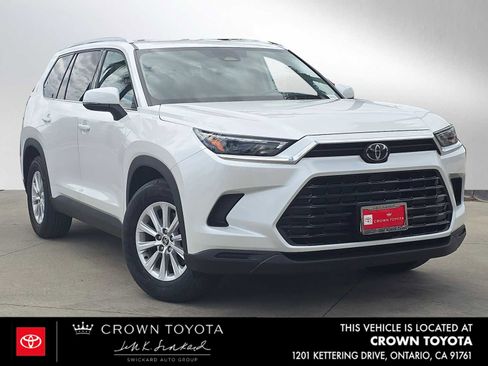 Certified 2025 Toyota Grand Highlander FWD image 1
